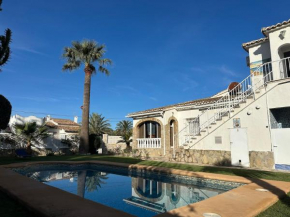 Chalet con piscina privada